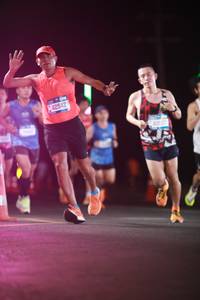 BIB: 42542
                            <button type="button" onclick="openModal(21244848)" class="btn btn-primary btn-sm float-right btn-popup" data-toggle="modal" data-target=".modal-high-quality">
                        <i class="fas fa-shopping-cart"></i> Add to Cart
                    </button>
                                            <button type="button" onclick="isThisMe(21244848, true)" class="btn btn-success btn-sm float-right btn-popup btn-isme hidden" data-toggle="tooltip" data-placement="bottom" title="นี่คือรูปของคุณใช่ไหม คลิกที่นี่เพื่อเอาเข้าอัลบั้ม">
                        <i class="fas fa-plus"></i> Add to album
                    </button>
                    <button type="button" onclick="isThisMe(21244848, false)" class="btn btn-warning btn-sm float-right btn-popup btn-isnotme hidden">
                        <i class="fas fa-ban"></i> Remove from album
                    </button>